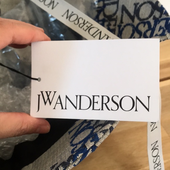 JW ANDERSON asymmetric bucket hat - Picture 8 of 9